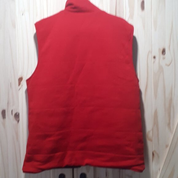 Spanner Sport two sided vest red one side and black the other side insulated. - Picture 3 of 6